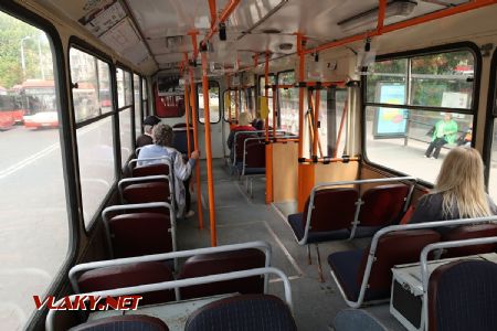 06.07.2019 – Vilnius: interiér trolejbusu typu Škoda Tr14 z roku 1988 je v převážně původním stavu © Dominik Havel