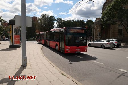 06.07.2019 – Vilnius: autobus typu MAN NG323 Lion`s City GL z roku 2008, přijíždějící do zastávky Karalis Mindaugo tiltas, jezdil původně v Oslu © Dominik Havel