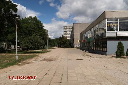 06.07.2019 – Vilnius: obchodní středisko ze 60. let na pěší zóně uprostřed sídliště Lazdynai © Dominik Havel