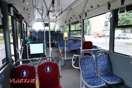 06.07.2019 – Vilnius: interiér autobusu typu Anadolu Isuzu Citibus z roku 2017 © Dominik Havel