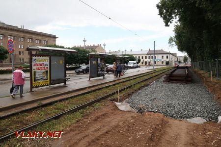 07.07.2019 – Daugavpils: rekonstrukce tramvajové trati v prostoru zastávky Vienības nams- vzdálenější kolej je původní © Dominik Havel