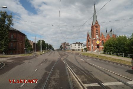 07.07.2019 – Daugavpils: Luteránská katedrála v blízkosti zastávky Uzņēmums ''Lokomotīve'' © Dominik Havel