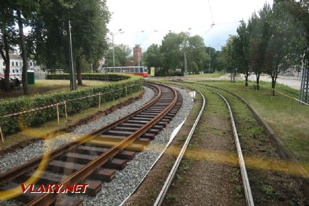 07.07.2019 – Daugavpils: pokládka nové tramvajové koleje u zastávky Tirgus v centru města © Dominik Havel