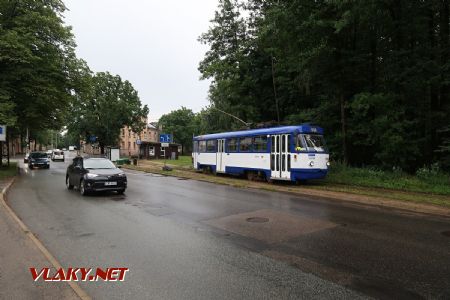 08.07.2019 – Riga: tramvaj typu T3A z roku 1982 po rekonstrukci v roce 2000 opouští konečnou linky 10 Bišumuiža směrem do centra © Dominik Havel