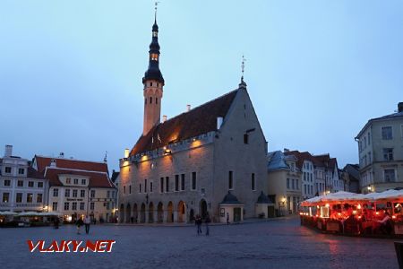 09.07.2019 – Tallinn: jediná gotická radnice v Poblatí z 15. století stojí na náměstí Raekoja plats © Dominik Havel