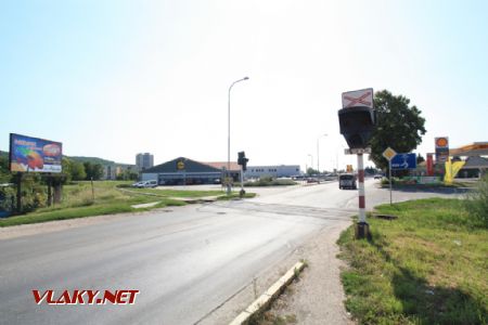 Vlečkové priecestie cez cestu I/64; 4.8.2012 © Miroslav Sekela