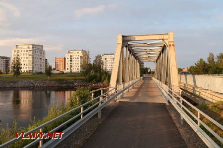 10.07.2019 – Oulu: bývalý most vlečky na ostrov Hietasaari dnes slouží pěším a cyklistům © Dominik Havel