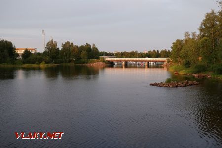 10.07.2019 – Oulu: most Pikisilta z roku 2000 spojuje ostrovy Raatinsaari a Pikisaari © Dominik Havel