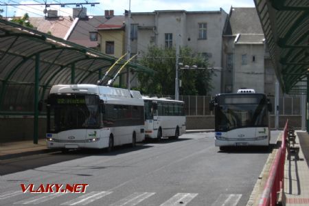 Chomutov: trolejbusová smyčka je i na autobusovém nádraží, 19. 7. 2008 © Libor Peltan