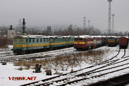 Pionýrské nádraží jako odkladiště lokomotiv čekajících na šrotaci dne 4.12.2005 © Pavel Stejskal