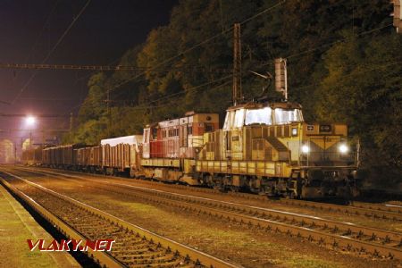 Jeden z výkonů zálohy č.1 byl manipulační vlak. Ústí nad Orlicí, 110.022 + 742.058 dne 11.10.2010 © Pavel Stejskal