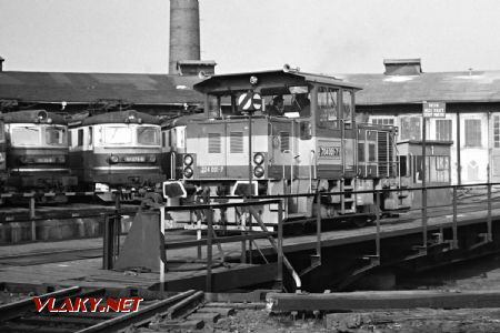 Dne 28.3.1990 proběhly zkoušky lokomotivy 704.001 v LD Č.Třebová na topírenské záloze © Pavel Stejskal