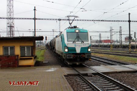 20.06.2020 - Pardubice hl.n.: 383.051-0 projíždí s cisternovým vlakem od Chocně ke Kolínu © PhDr. Zbyněk Zlinský