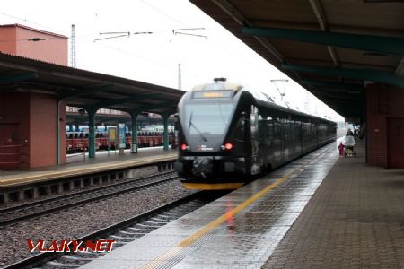 20.06.2020 - Pardubice hl.n.: 480.005-8 přijíždí jako LE 1253 ''Leo Express'' Praha hl.n. - Karviná © PhDr. Zbyněk Zlinský