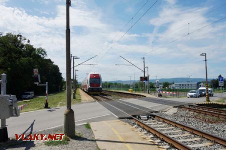 Ivanka pri Dunaji, vlak linky S65 z Petržalky do Senca, 1.7.2020 © Juraj Földes