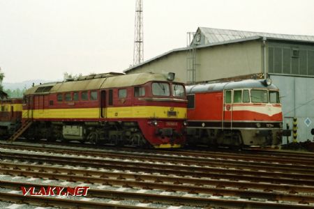 Lokomotivy 781.545 a T 679.016 v DKV Č.Třebová, 25.8.1995 © Pavel Stejskal