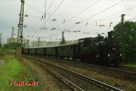Návoz na kavalkádu do Dlouhé Třebové, 524.1110 na konci soupravy, 26.8.1995 © Pavel Stejskal