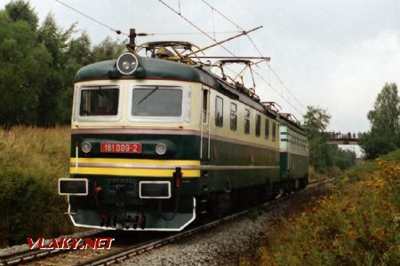 Lokomotivy 181.009 a 140.094 na kavalkádě dne 26.8.1995 na 100. koleji © Pavel Stejskal