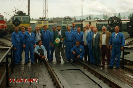 Kolektiv pořadatelů z DKV Č.Třebová na točně depa, 19.8.1995 © Evžen Šimek