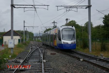 Lutterbach: vlakotramvaj odjíždí k napojení na železnici, 14. 8. 2020 © Libor Peltan