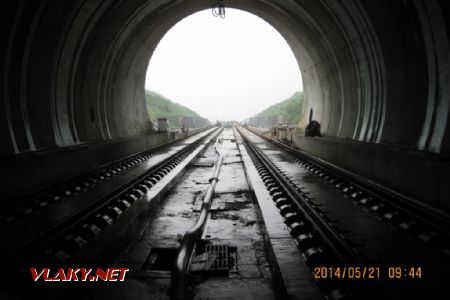 Pohľad z tunela BeiLingShan. 5.2014 © F. Smatana