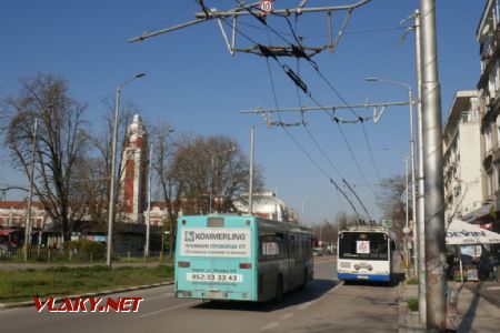 Varna: konečná trolejbusů u nádraží, 11. 4. 2021 © Libor Peltan