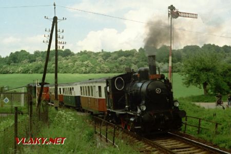 Lokomotiva 310.922 opouští Potštejn dne 24.5.1997. © Pavel Stejskal