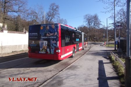 Stockholm: autobus typu MAN A23 Lion's City G NG dopravce Keolis z roku 2017 projíždí na lince 67 zastávkou Waldermarsudde, 14.04.2021 © Jan Přikryl