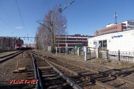 Regina řady X50 dopravce X-Trafik přijíždí z depa do stanice Sundsvall, 15.04.2021 © Jan Přikryl