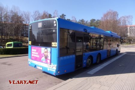 Göteborg: autobus typu Solaris Urbino 15 LE CNG dopravce Keolis stojí na lince 74 v zastávce Komettorget, 16.04.2021 © Jan Přikryl