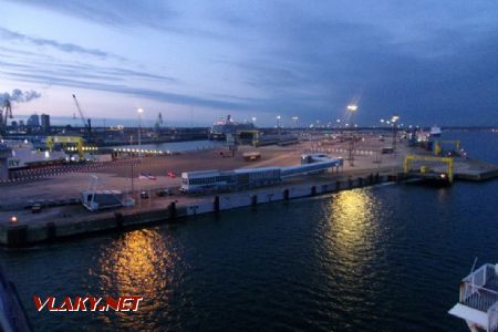 Rostock: nevyužité kotviště v přístavu trajektů, 17.04.2021 © Jan Přikryl