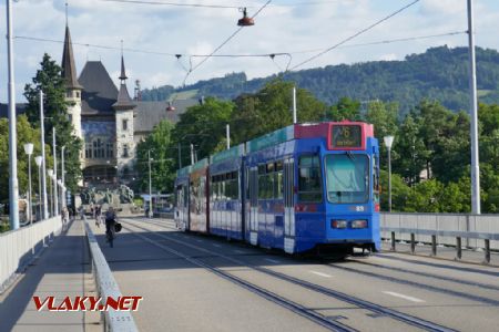 Bern: Tram2000 na Kirchenfeldbrücke, 18. 7. 2021 © Libor Peltan