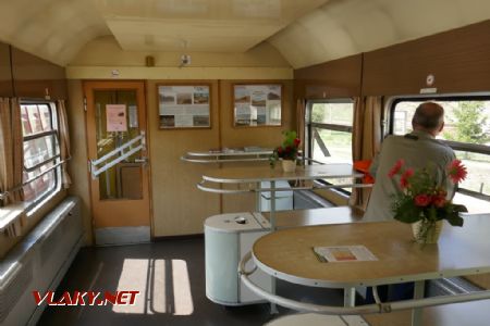 Erzgebirgische Aussichtsbahn: interiér jídelního vozu ze sbírek muzea Schwarzenberg, 7. 5. 2022 © Libor Peltan