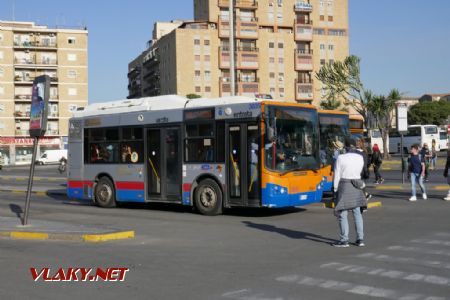 Catania: městské busy, 17. 5. 2022 © Libor Peltan