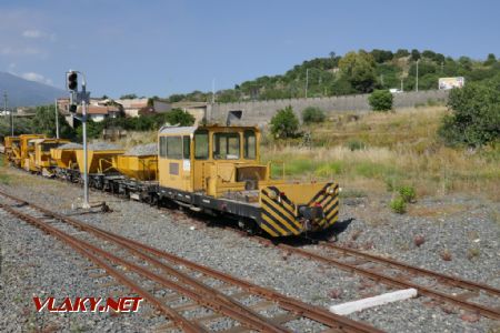 Paternò: pracovní vlak Circumvesuviana, 17. 5. 2022 © Libor Peltan