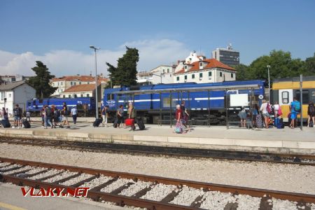 27.8.2022 - Split, Malá karavela v čele vlaku do Prahy ©Juraj Földes