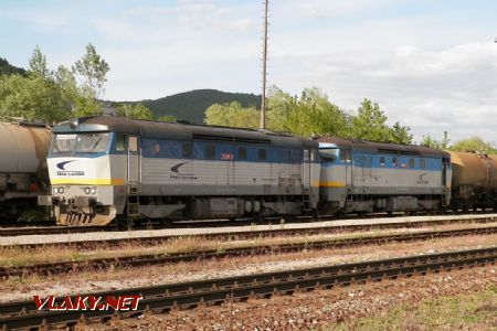 A posledné dvojča, po výpadku 752.020 jazdila 752.041 spolu s 752.018, tu po dovezení vlaku z Kapušian, 17.5.2020, Stožok © S.Langhoffer