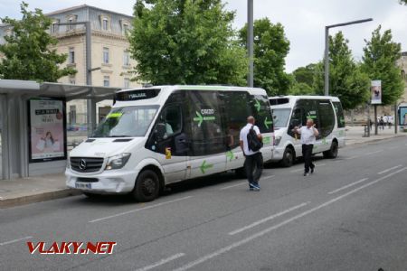 Avignon: mikrobusy městské dopravy, 24. 5. 2022 © Libor Peltan