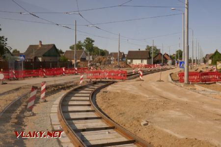 Daugavpils/Šmilšu iela: rekonstrukce tramvajové trati za provozu, 11. 6. 2023 © Libor Peltan