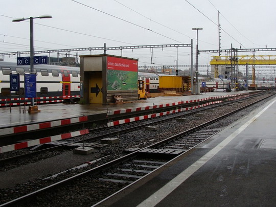 12.8.2008 - Zurich: Prichádzajúca súprava vlaku, žiaľ počasie bolo už dosť upršané © Martin Kóňa