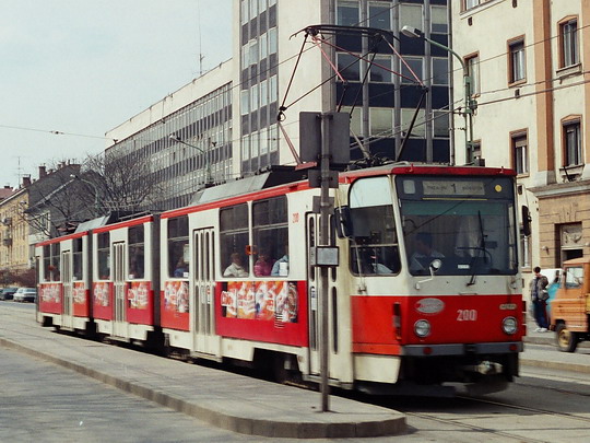 23.04.1997 - Miskolc, Tram. KT8D5 ev.č. 200 © Václav Vyskočil 