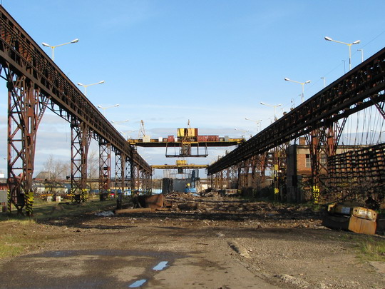 Mostový jeřáb je nakonec také kolejové vozidlo :-) © PhDr. Zbyněk Zlinský