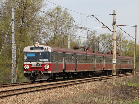 Jednotka ED72-009 jako vlak Inter REGIO "Ernest Malinowski" do Krakowa © Jan Guzik