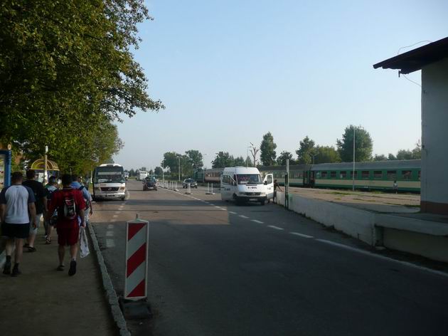 Tranzit dopravce Boguś Bus přijel před nádraží v Łebě © Tomáš Kraus, 25.8.2011