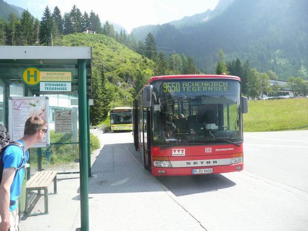 Maurach: náš autobus na mezistátní lince do Německa © Tomáš Kraus, 7.7.2013