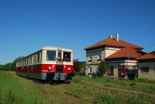 M 262.004 v železničnej stanici Jelenec, 10.05.2014, © Kamil Korecz