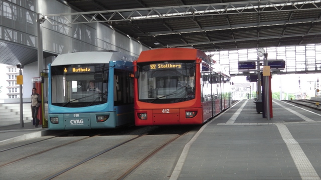 Obr.1 električka č.412 v hlavnej stanici v Chemnitz ako linka 522 a električka linky 4