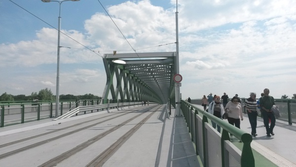 19.5.2016- Bratislava, Starý most- prvý deň otvorený pre chodcov a bicyklistov ©Juraj Földes