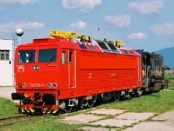 Prvá lokomotíva 362.015 s reklamou na Slovensku povezie “Coca-Cola Music Train”