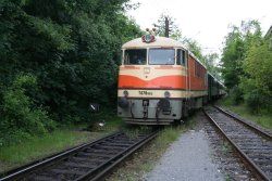 Pomaranče pod pustým hradom – motorové lokomotívy T 678.0 a T 679.0